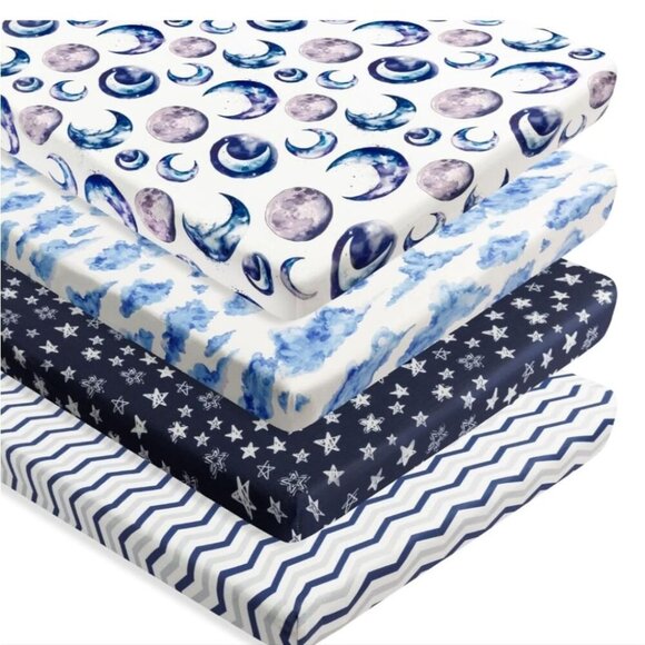 Set Of 2 Moon and Chevron Pattern Crib Sheets Set -New - Picture 1 of 3